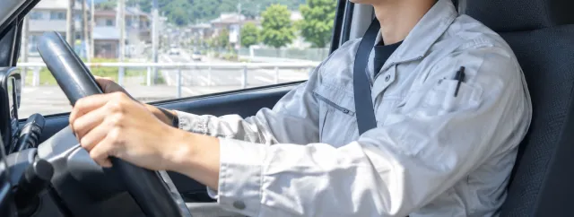 現場まで運転している職人